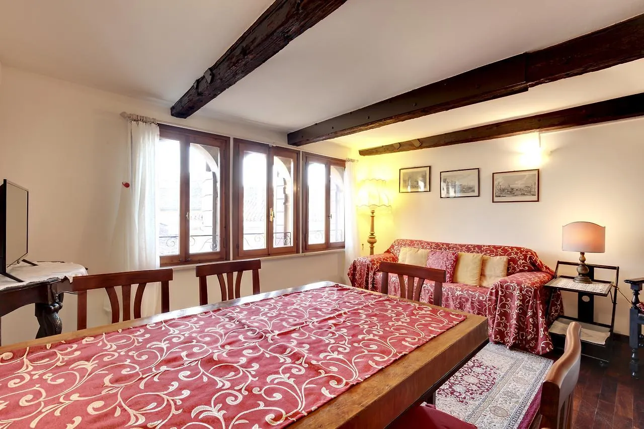 Ca' Badoer Family Apartment Venice