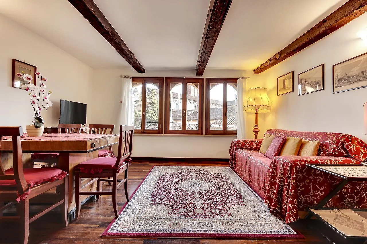 Ca' Badoer Family Apartment Venice